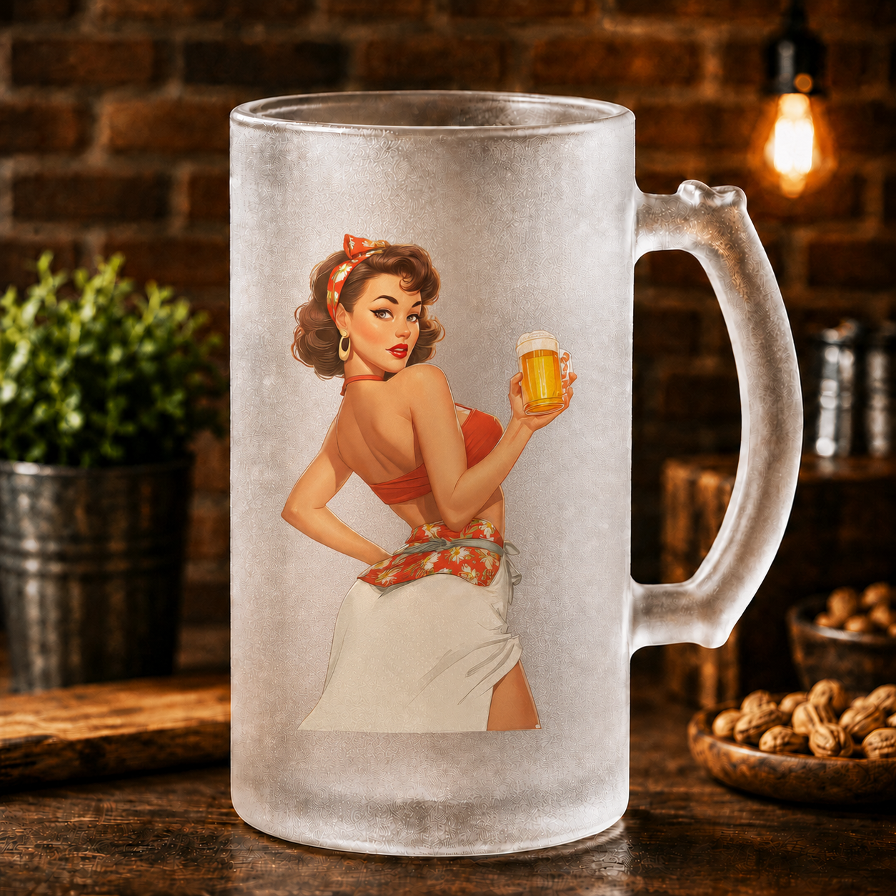 Halbă de bere din sticlă mată cu brunetă pin-up retro – 500 ml