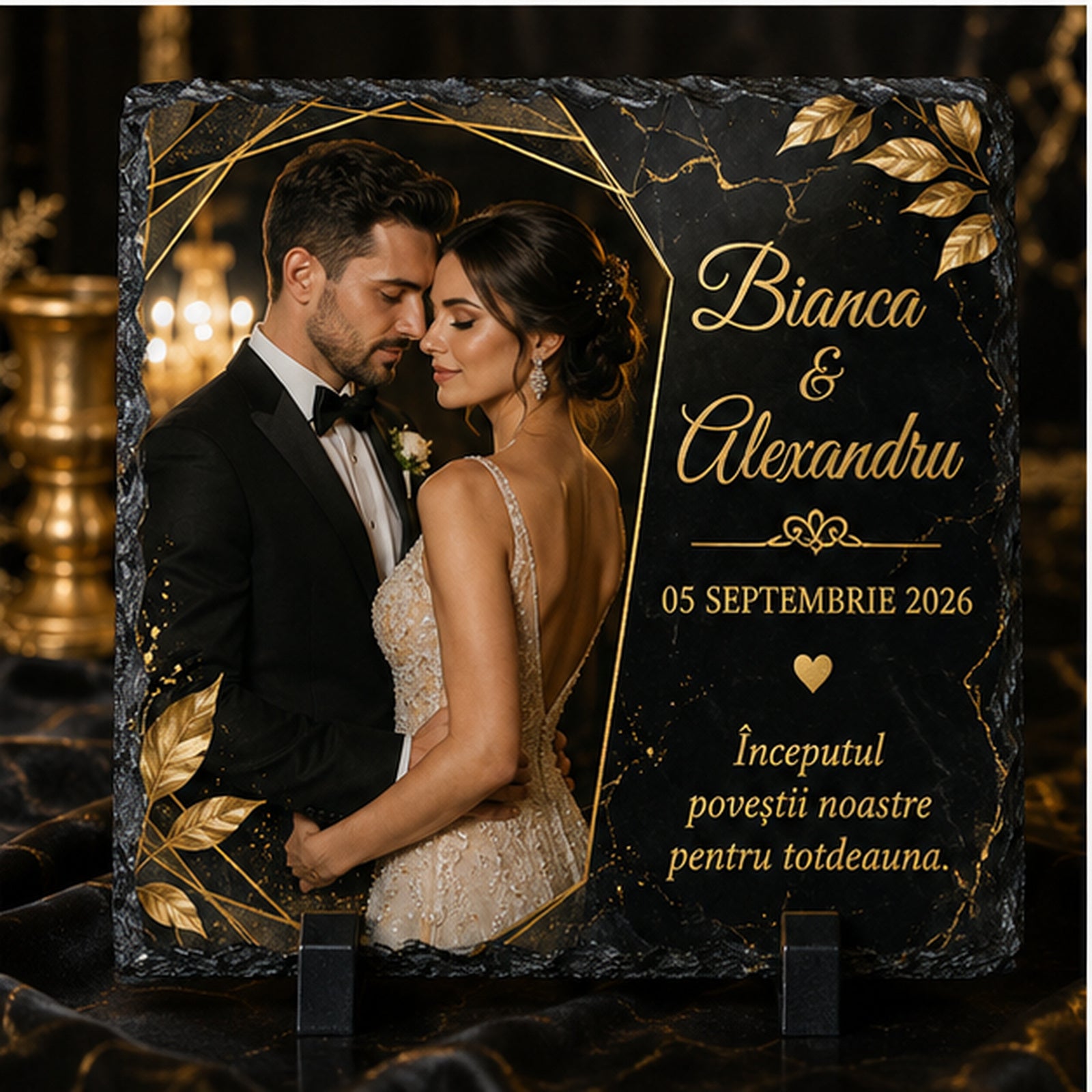 Placă de ardezie personalizată pentru nuntă – 20 × 20 cm, design negru & auriu cu fotografie