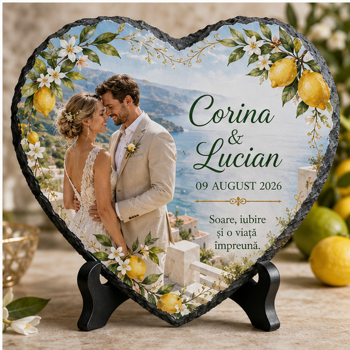Placă de ardezie personalizată în formă de inimă – Nuntă Mediteraneană cu lămâi și fotografie