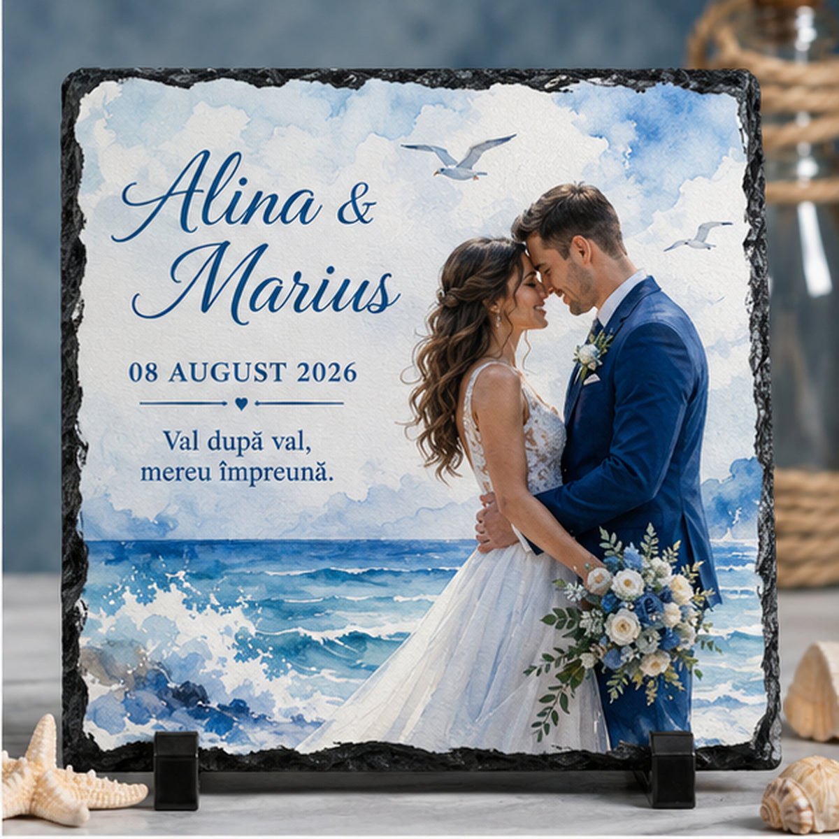 Placă de ardezie personalizată pentru nuntă – 20 × 20 cm, tematică marină cu fotografie și mesaj „Val după val, mereu împreună”