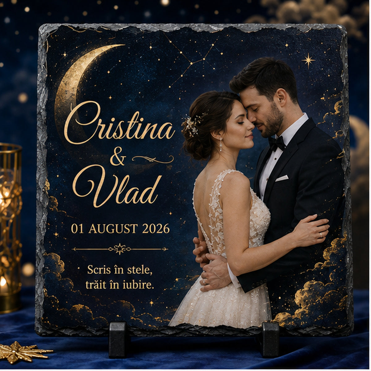Placă de ardezie personalizată pentru nuntă – 20 × 20 cm, design celestial bleumarin & auriu cu fotografie