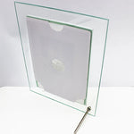 Ramă Foto din Sticlă Transparentă cu Margine Argintie – 10×15 cm