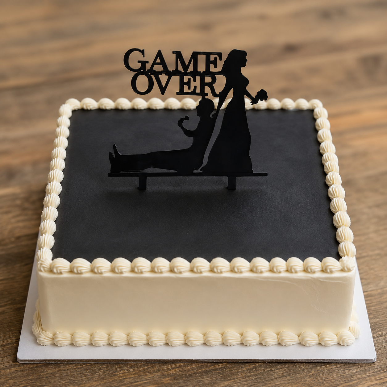 Topper Tort „Game Over”  – Detaliul care transformă orice tort într-o apariție memorabilă!
