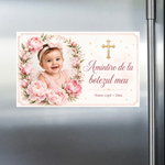 Mărturie de botez fetiță – Magnet de frigider personalizat 9 × 5,5 cm cu fotografie și flori roz