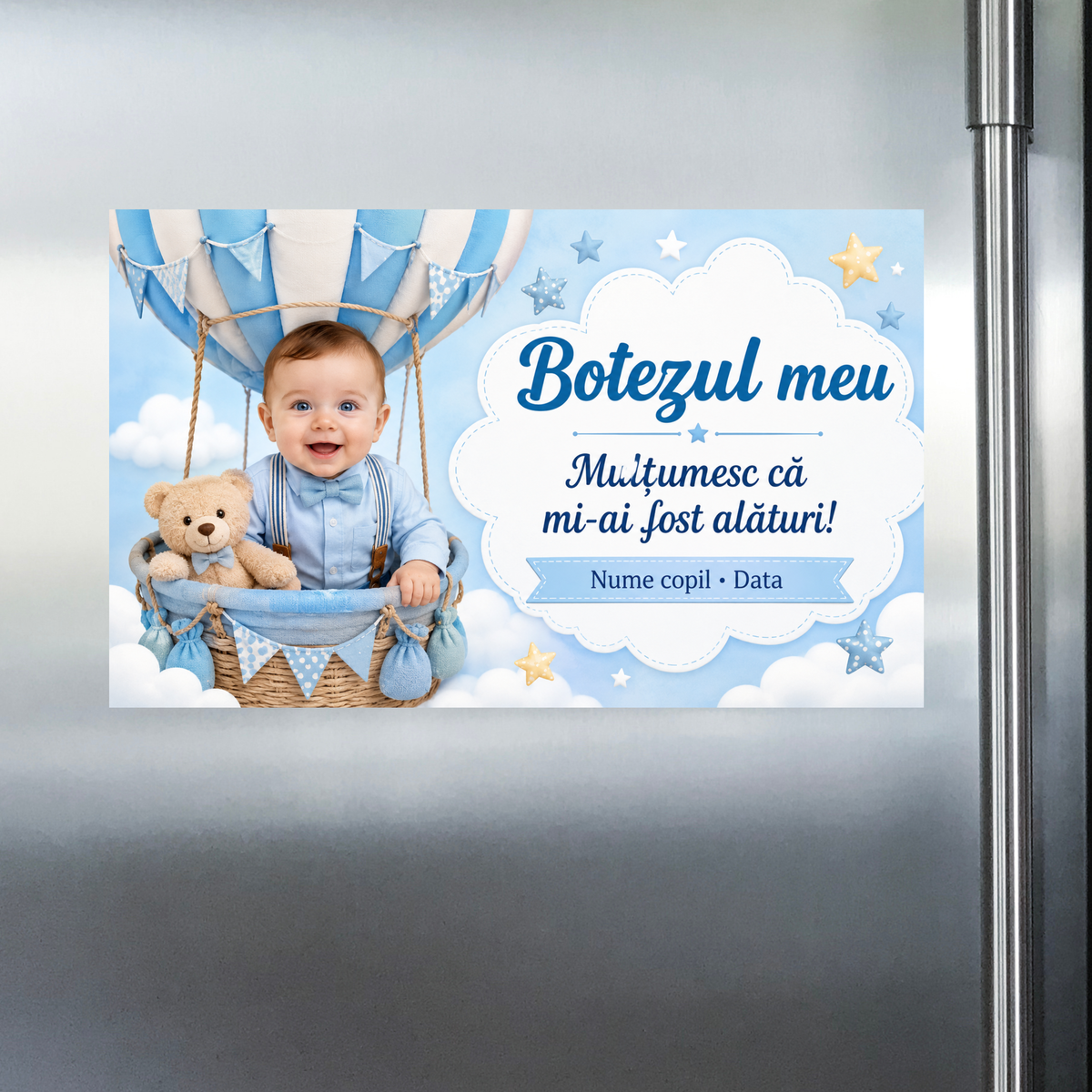 Mărturie de botez personalizată – Magnet de frigider 9 × 5,5 cm cu bebeluș, balon cu aer cald și ursuleț
