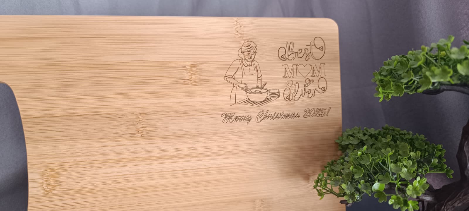 Tocătoare din bambus personalizată prin gravură