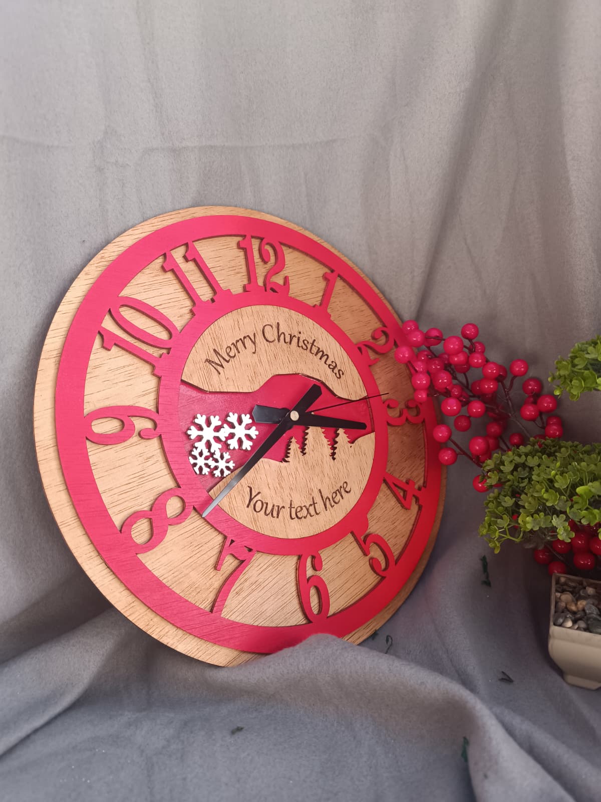 Ceas de perete personalizat Crăciun – decor unic și cadou festiv