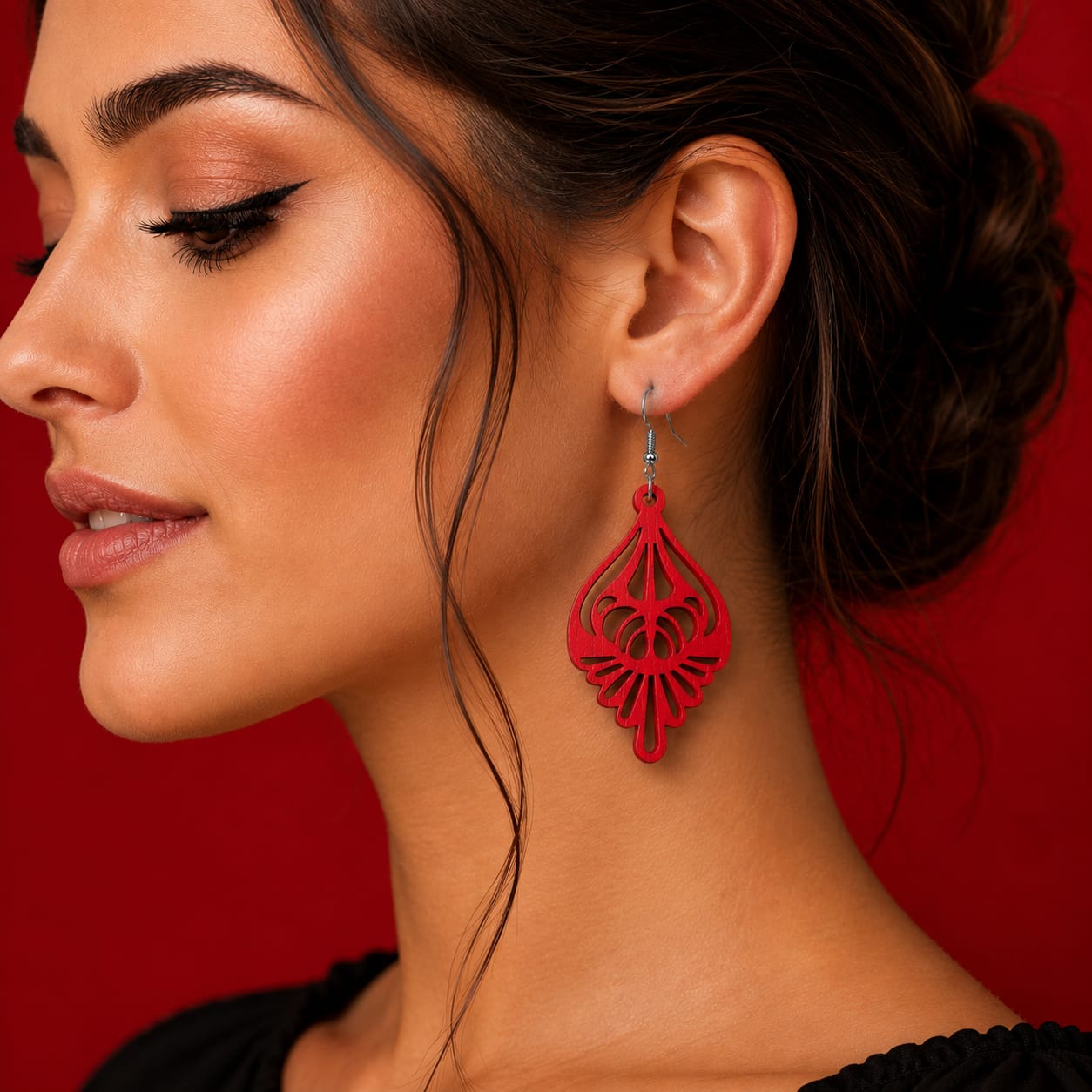 Cercei Handmade Roșii 6 cm – Accesoriu Statement Elegant și Modern