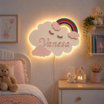 Lampă de veghe LED personalizată „Curcubeu pe Norișor” – 35 cm, cu telecomandă