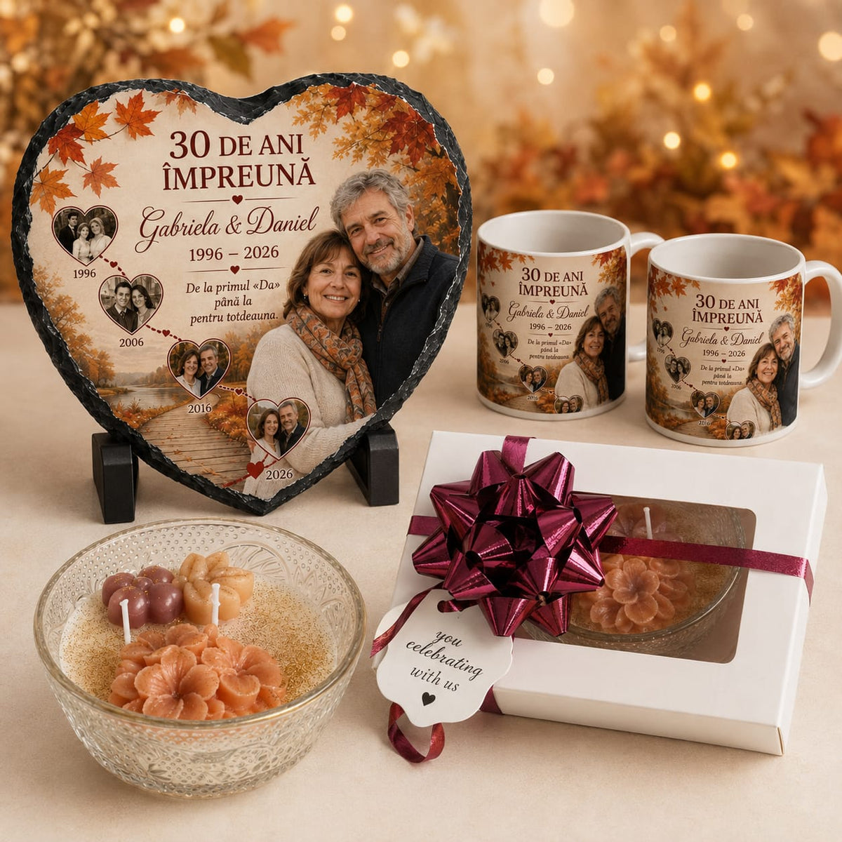 Set cadou personalizat pentru aniversarea căsătoriei cu poze – ardezie inimă 20×20 cm, 2 căni de 330 ml și lumânare parfumată handmade