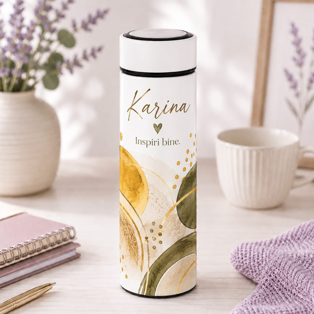 Termos Personalizat 500 ml cu Infuzor de Ceai, Nume și Mesaj – Inspiri Bine