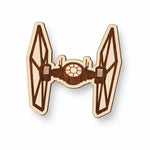 Magnet de frigider din lemn – Navă spațială | Design SF premium