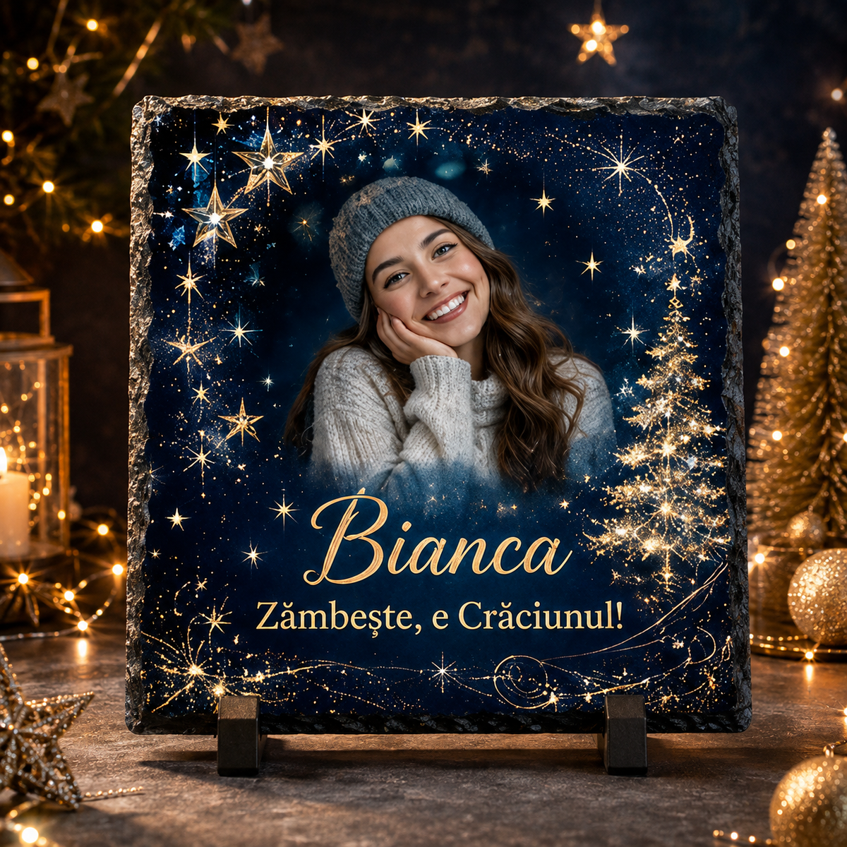 Piatră Ardezie Personalizată de Crăciun 20x20 cm cu Poză și Nume – „Zâmbește, e Crăciunul!”