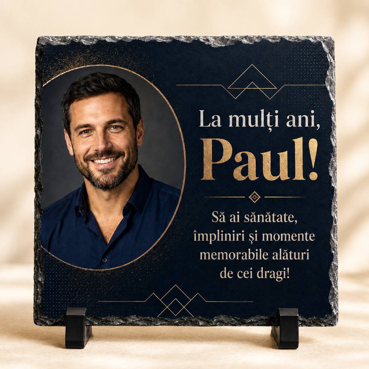 Placă din ardezie personalizată cu fotografie și nume – cadou elegant pentru bărbat „La mulți ani!”