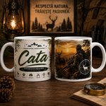 Cană personalizată pentru vânător cu numele Cata, 330 ml, design cu cerb, vânător, pădure și apus