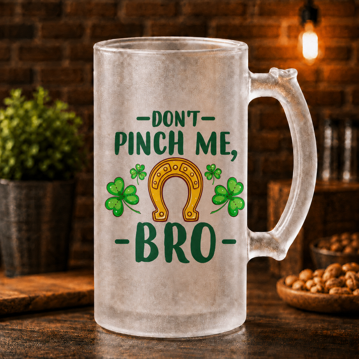 Halbă de bere din sticlă mată „Don’t Pinch Me, Bro” – 500 ml